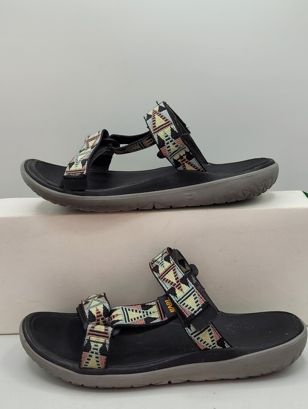 Teva Float Lexi Geometric Pattern Sandals Size 7 - Picture 3 of 16